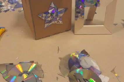 Atık CD’lerle Objelerimizi Yeniden Tasarladık, Geri Dönüşüme Destek Olduk !