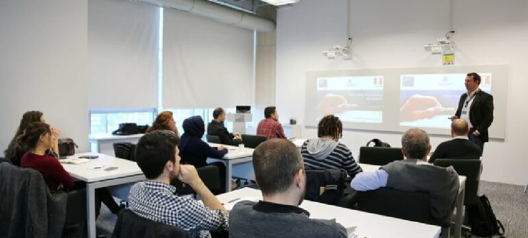 Başakşehir Living Lab’ de ‘Yeni nesil pazarlama stratejileri’ Semineri Gerçekleşti.