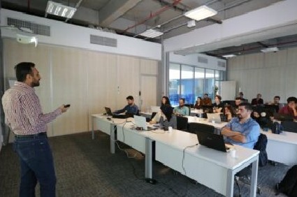 Başakşehir Living Lab’de Java ile Android Programlama Eğitimleri Başladı