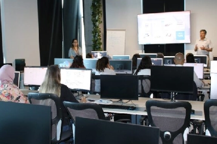 Başakşehir’ deki Okullarda Fizik, Kimya, Biyoloji Artık Daha Kalıcı Öğrenilecek.