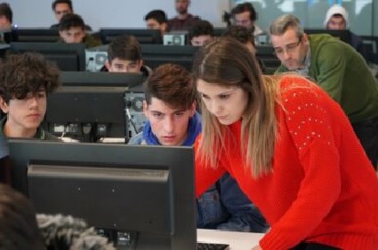 Başakşehir’de Gençler Dijital Geleceğe Hazırlanıyor