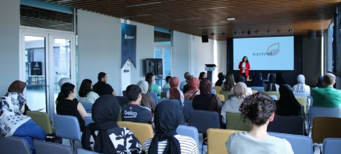 Bu Eğitim Sayesinde Artık Kendimize Koçluk Yapabiliriz.