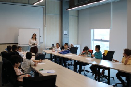 Çocuklarla Oyunlaştırma İle Algoritma Eğitiminde Buluşuldu.