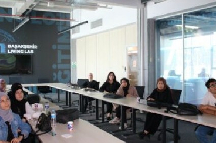 Dijital Sanat Yapmak İçin NFT Kullandık.