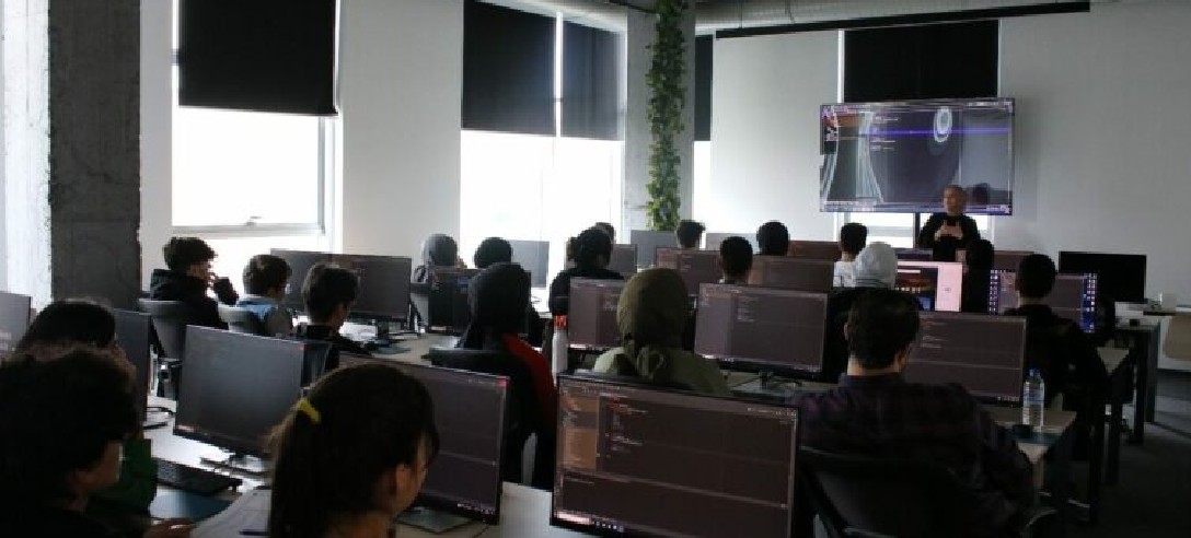 JAVA İle Kodlama Kampında Çeşitli Projelere Merhaba Dedik