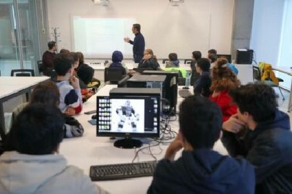 Küçük Mucitler Robot Üretmek İçin Yarıştı