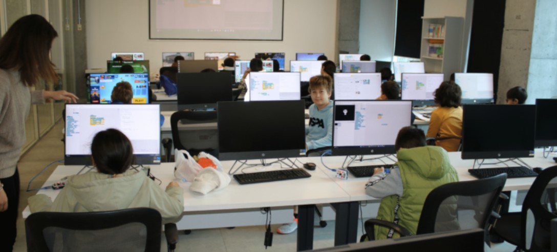 Minik Girişimciler Sömestr Tatilinde Sensörleri Kodladılar.