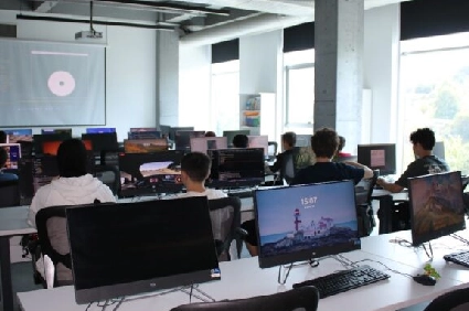 Programlama Dilinin Parlayan Yıldızı “PYTHON”