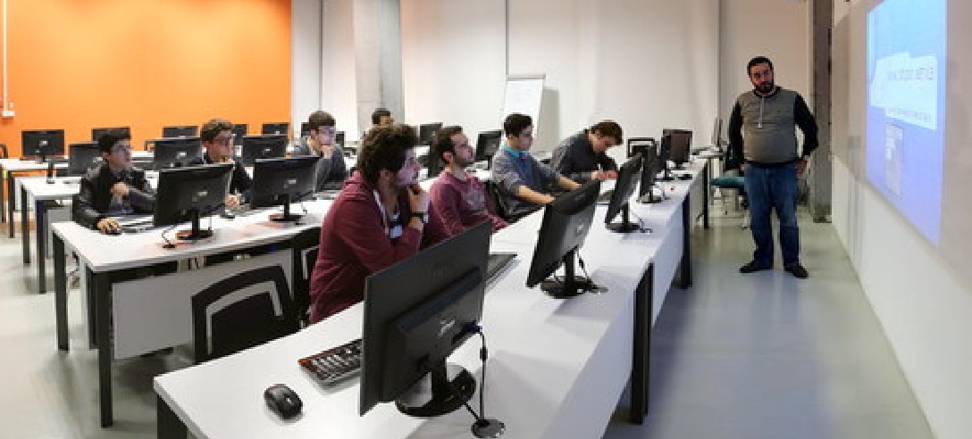 Geleceğin yazılımcıları Living Lab’da yetişiyor