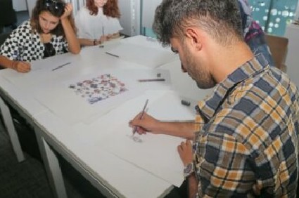 Başakşehirli Gençlerden Belediye’ye Maskot